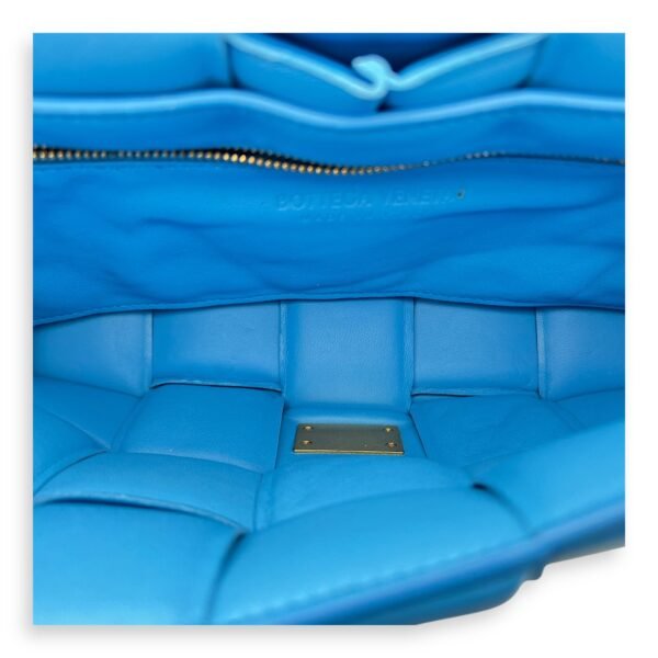 Cassette Crossbody Bag Blue in Lambskin, Gold hardware - Image 6