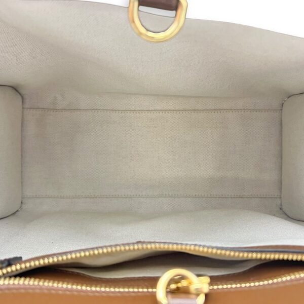 GG Supreme Brown Tote Bag in Interlocking GG Supreme, Gold hardware - Image 6