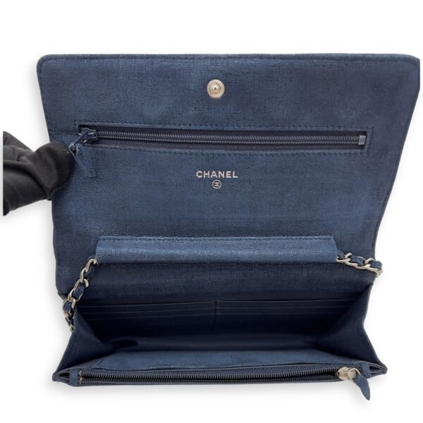 CC Blue Wallet On Chain in Nubuck, Silver hardware - Image 6