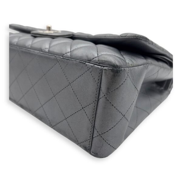 Classic Shoulder Bag Maxi Silver in Lambskin, Silver hardware - Image 8