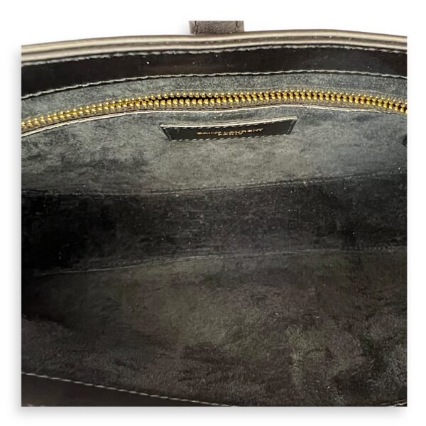 Le 5 A 7 Shoulder Bag Black in Calfskin, Gold hardware - Image 6