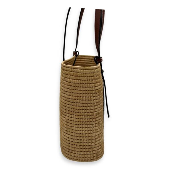 Basket Beige Shoulder Bag in Raffia, Silver hardware - Image 4