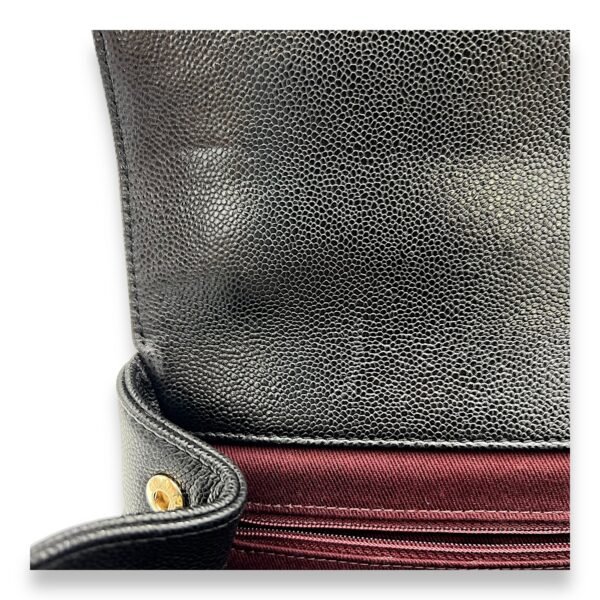 Business Affinity Medium Black Top Handle Bag in Caviar Leather, Gold hardware - Image 7