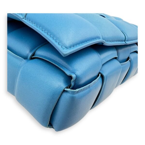 Cassette Crossbody Bag Blue in Lambskin, Gold hardware - Image 7