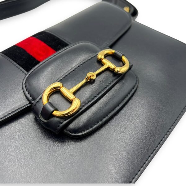 Horsebit 1955 Shoulder Bag Blue in Calfskin, Gold hardware - Image 7