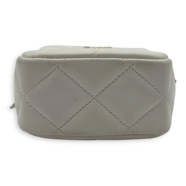 CC Camera Crossbody Bag White in Lambskin, Gold hardware - Image 5