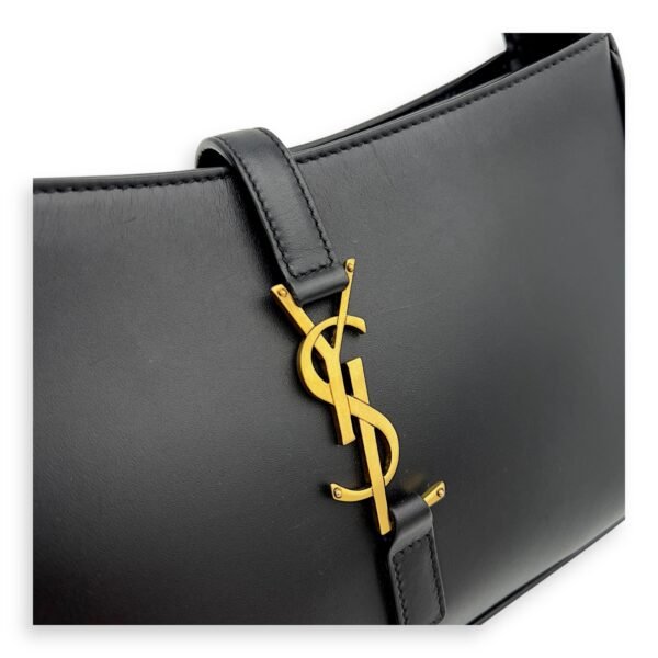 Le 5 A 7 Black Shoulder Bag in Calfskin, Gold hardware - Image 5