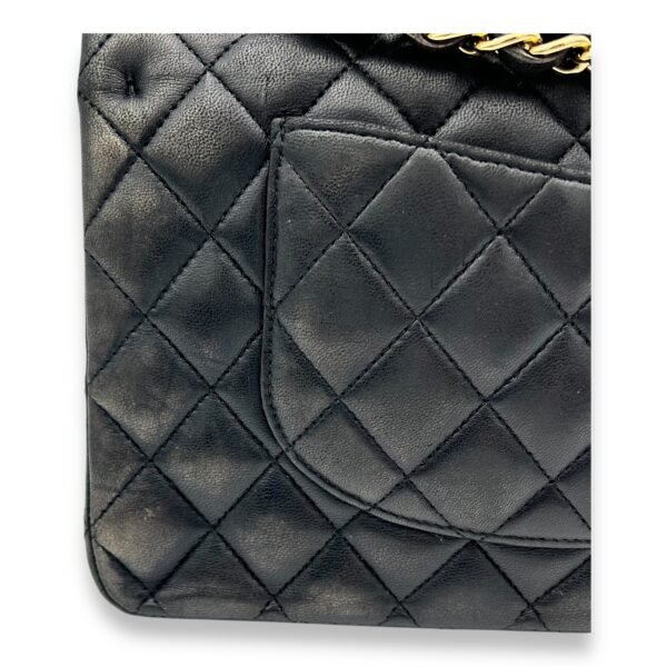 Classic Medium Black Shoulder Bag in Lambskin, Gold hardware - Image 7