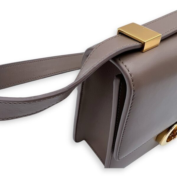 30 Montaigne Shoulder Bag Brown in Calfskin, Gold hardware - Image 8