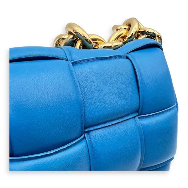 Cassette Crossbody Bag Blue in Lambskin, Gold hardware - Image 8