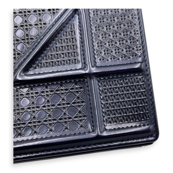 Diorama Wallet On Chain Blue in Patent Leather, Light Gold hardware - Image 8