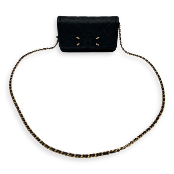 Filigree Wallet On Chain Black in Caviar Leather, Gold hardware - Image 10