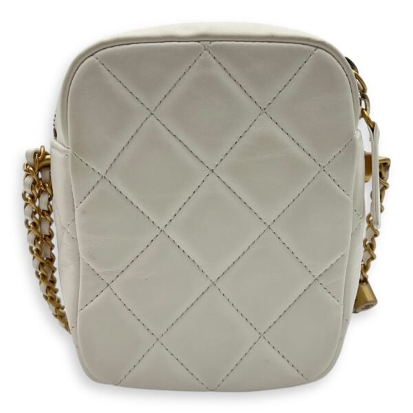 CC Camera Crossbody Bag White in Lambskin, Gold hardware - Image 2