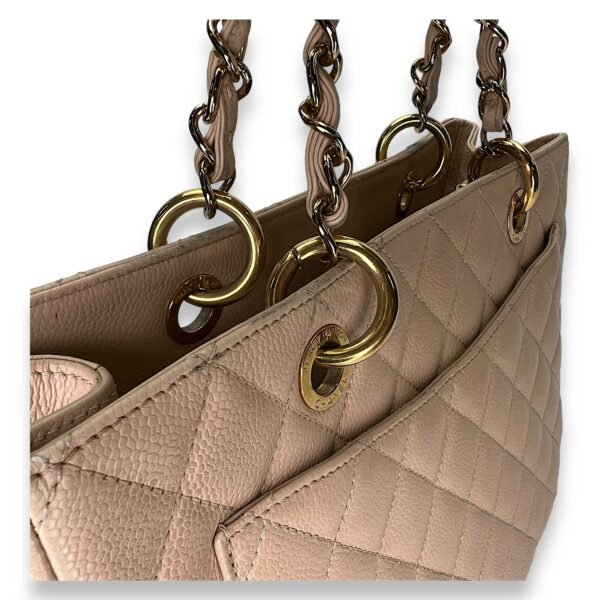 GST Beige Shoulder Bag in Caviar Leather, Gold hardware - Image 9