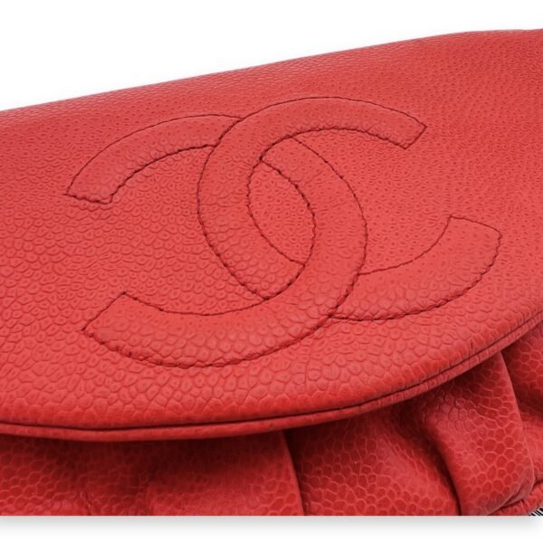 Half Moon Wallet On Chain Red in Caviar Leather, Silver hardware - Image 8