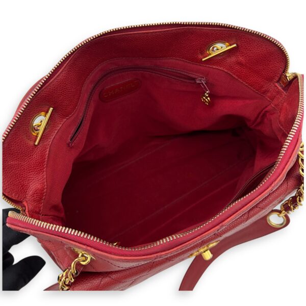 CC Turnlock Shoulder Bag Red in Caviar Leather, Gold hardware - Image 6