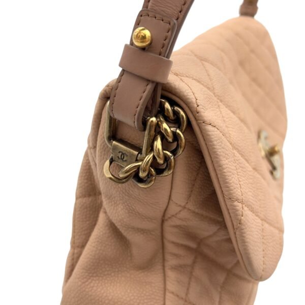 Flap Bag Beige Shoulder Bag in Lambskin, Gold hardware - Image 9