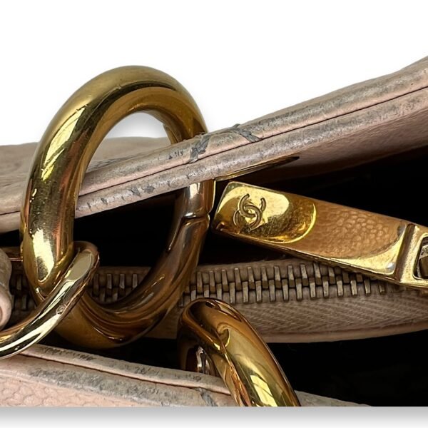 GST Beige Shoulder Bag in Caviar Leather, Gold hardware - Image 10
