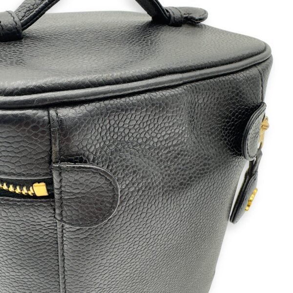 CC Vintage Vanity Bag in Caviar Leather, Gold hardware - Image 10