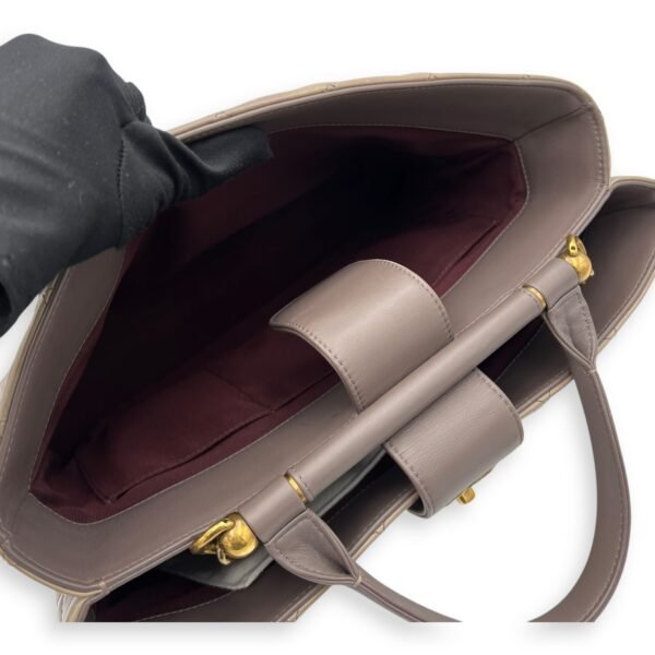 Gold Bar Beige Top Handle Bag in Calfskin, Gold hardware - Image 10