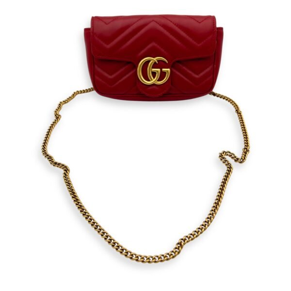 GG Marmont Crossbody Bag Mini Red in Calfskin, Gold hardware - Image 10