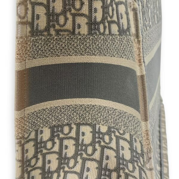Book Tote Medium Grey Top Handle Bag in Jacquard - Image 10