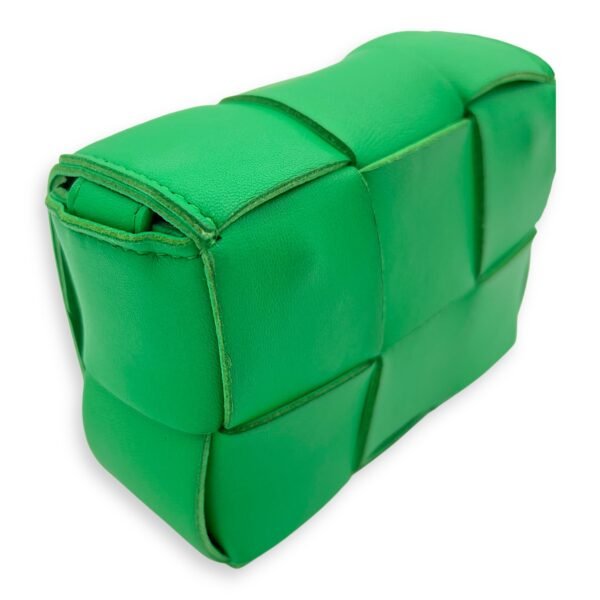 Cassette Green Crossbody Bag in Lambskin, Gold hardware - Image 10