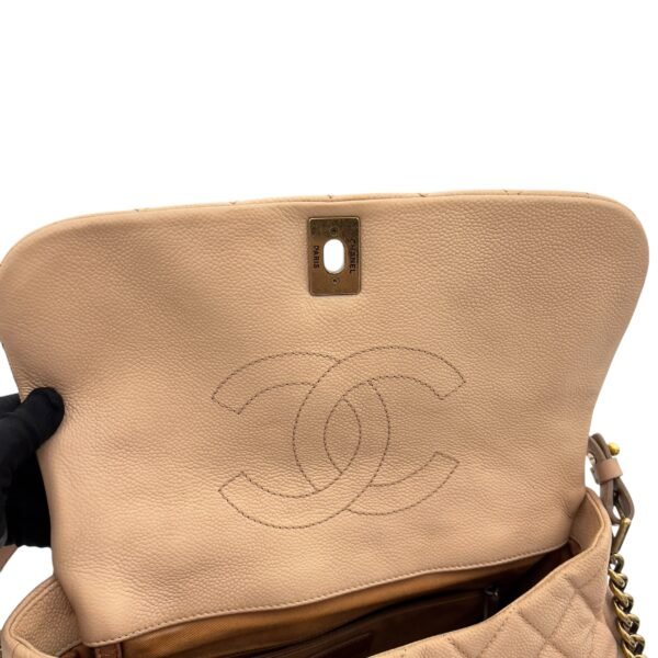 Flap Bag Beige Shoulder Bag in Lambskin, Gold hardware - Image 10