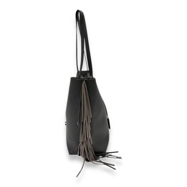 East West Shopping Fringe Tote Bag Grey in Calfskin, Silver hardware - Image 3