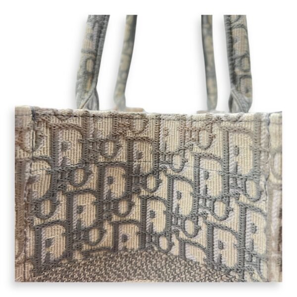 Book Tote Medium Grey Top Handle Bag in Jacquard - Image 11