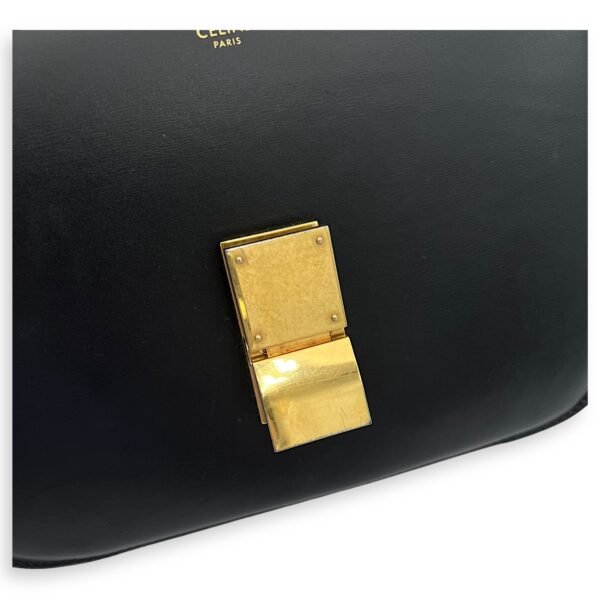 Box Shoulder Bag Black in Calfskin, Gold hardware - Image 7
