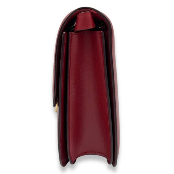 Box Medium Red Shoulder Bag in Calfskin, Gold hardware - Image 4