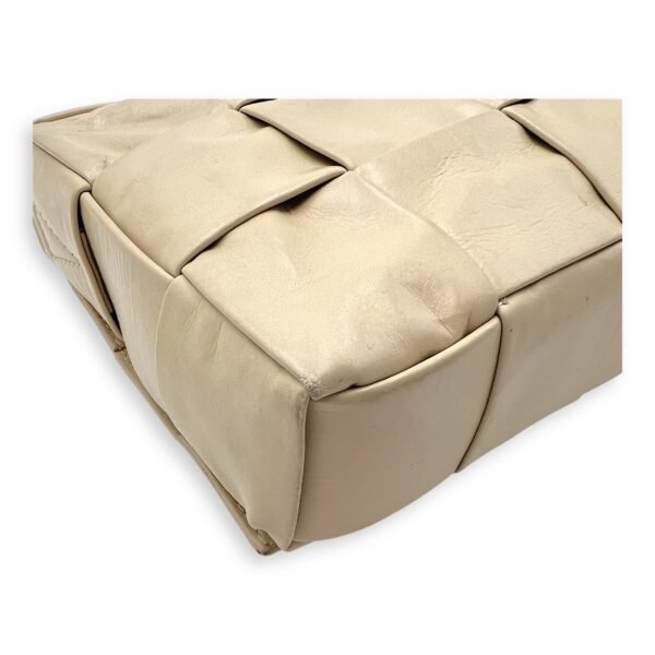 Cassette Crossbody Bag Beige in Calfskin, Silver hardware - Image 12
