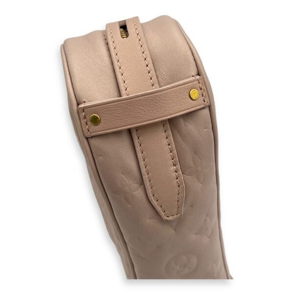 Fall In Love Sac Coeur Crossbody Bag Pink in Lambskin, Gold hardware - Image 9