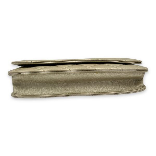Classic Wallet On Chain Gold in Calfskin, Gold hardware - Image 4