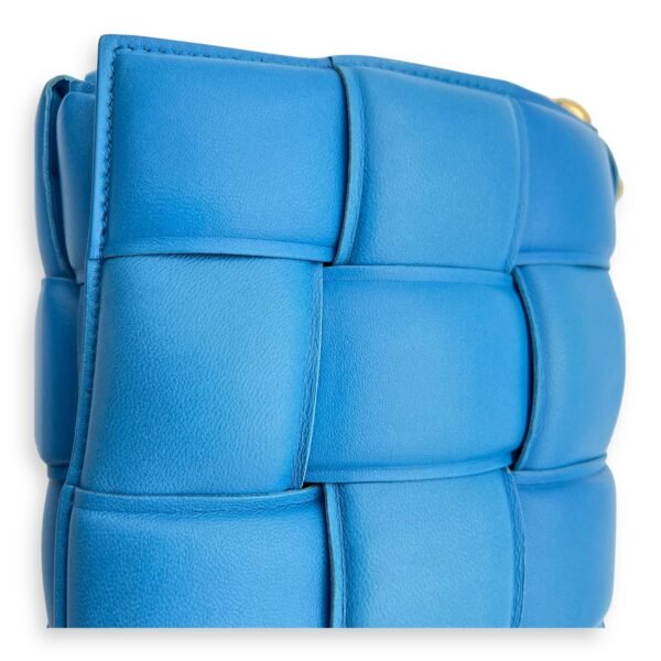 Cassette Crossbody Bag Blue in Lambskin, Gold hardware - Image 13