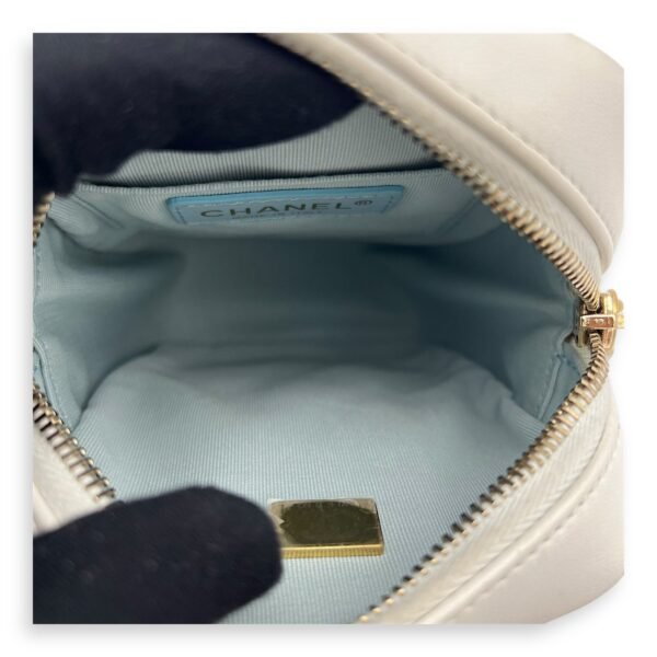 CC Camera Crossbody Bag White in Lambskin, Gold hardware - Image 6