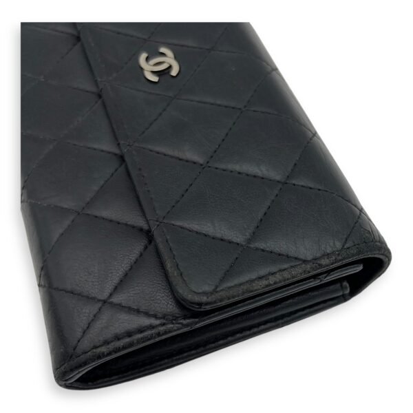 Classic Wallet Long Black in Lambskin, Silver hardware - Image 11