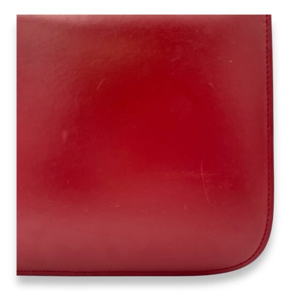 Box Medium Red Shoulder Bag in Calfskin, Gold hardware - Image 8