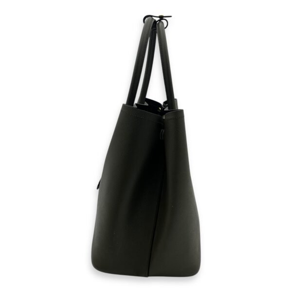 Double Top Handle Bag Green in Saffiano Leather, Gold hardware - Image 4