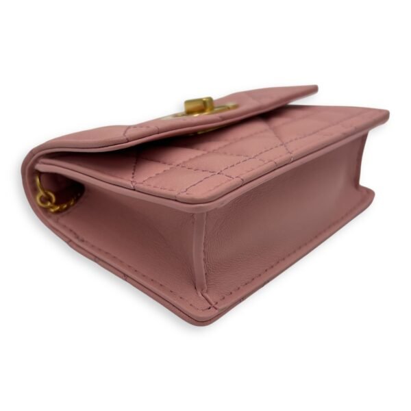 Caro Wallet On Chain Pink in Lambskin, Gold hardware - Image 9