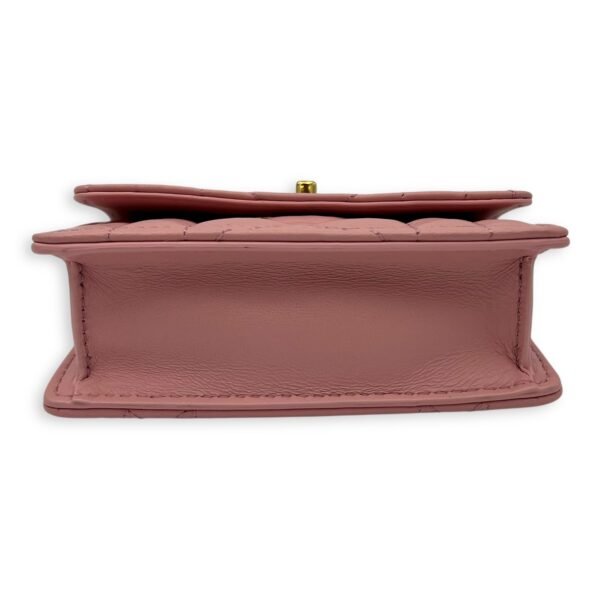 Caro Wallet On Chain Pink in Lambskin, Gold hardware - Image 5