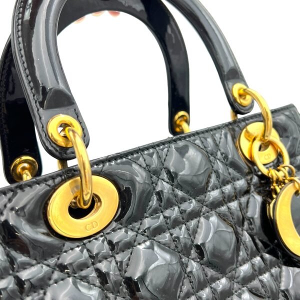 Lady Dior Medium Black Top Handle Bag in Patent Leather, Gold hardware - Image 6