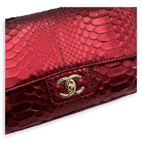 Classic Red Shoulder Bag in Python Leather, Gold hardware - Image 7