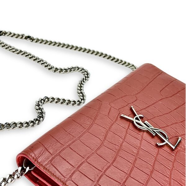 Kate Pink Wallet on Chain in Crocodile Embossed Calfskin, Gold hardware - Image 7