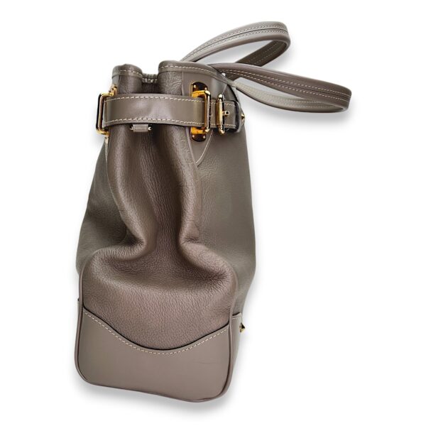 Suhali Le Majestueux Grey Top Handle Bag in Goat Leather, Gold hardware - Image 4