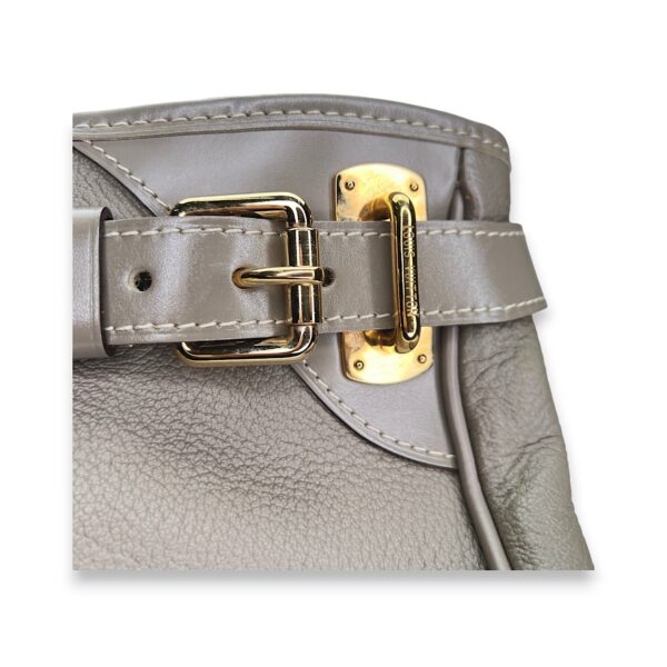 Suhali Le Majestueux Grey Top Handle Bag in Goat Leather, Gold hardware - Image 6