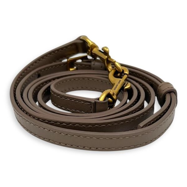Loulou Toy Brown Crossbody Bag in Calfskin, Gold hardware - Image 8