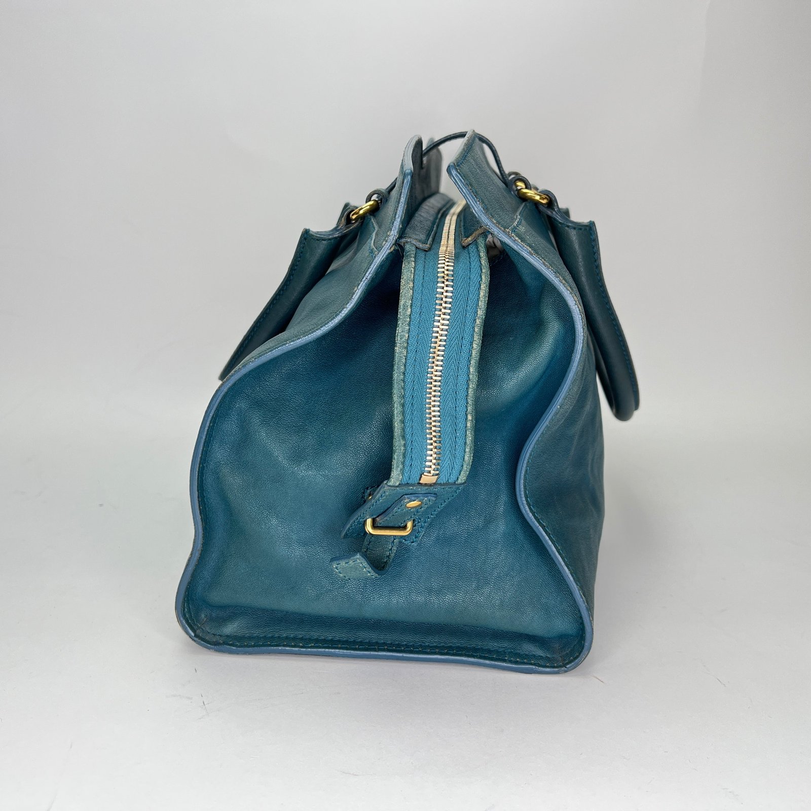 Cabas Chyc Sac Ligne Y Top handle bag in Calfskin, Gold Hardware - Image 3