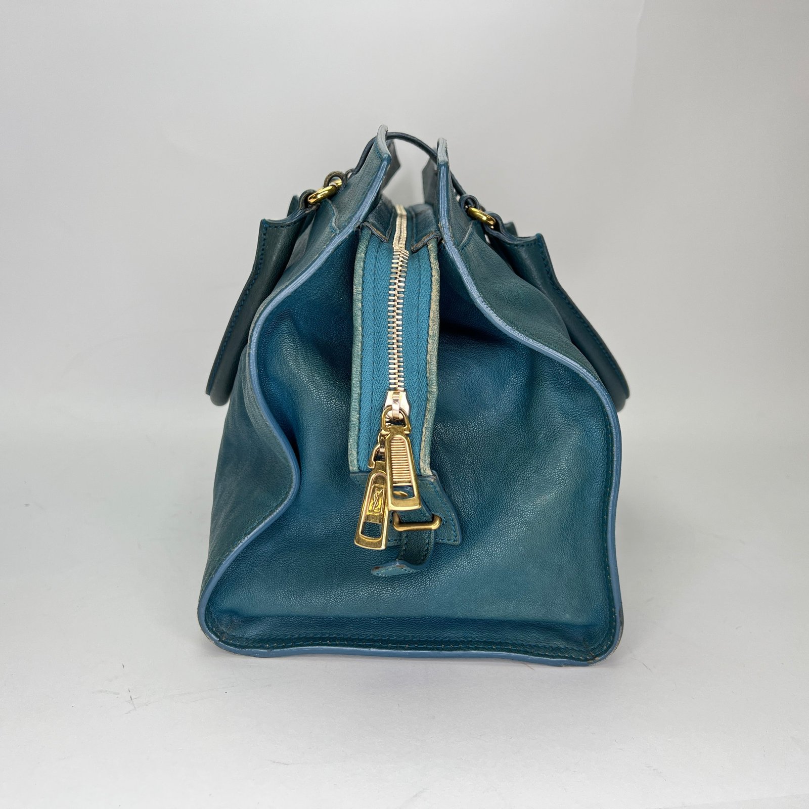 Cabas Chyc Sac Ligne Y Top handle bag in Calfskin, Gold Hardware - Image 4